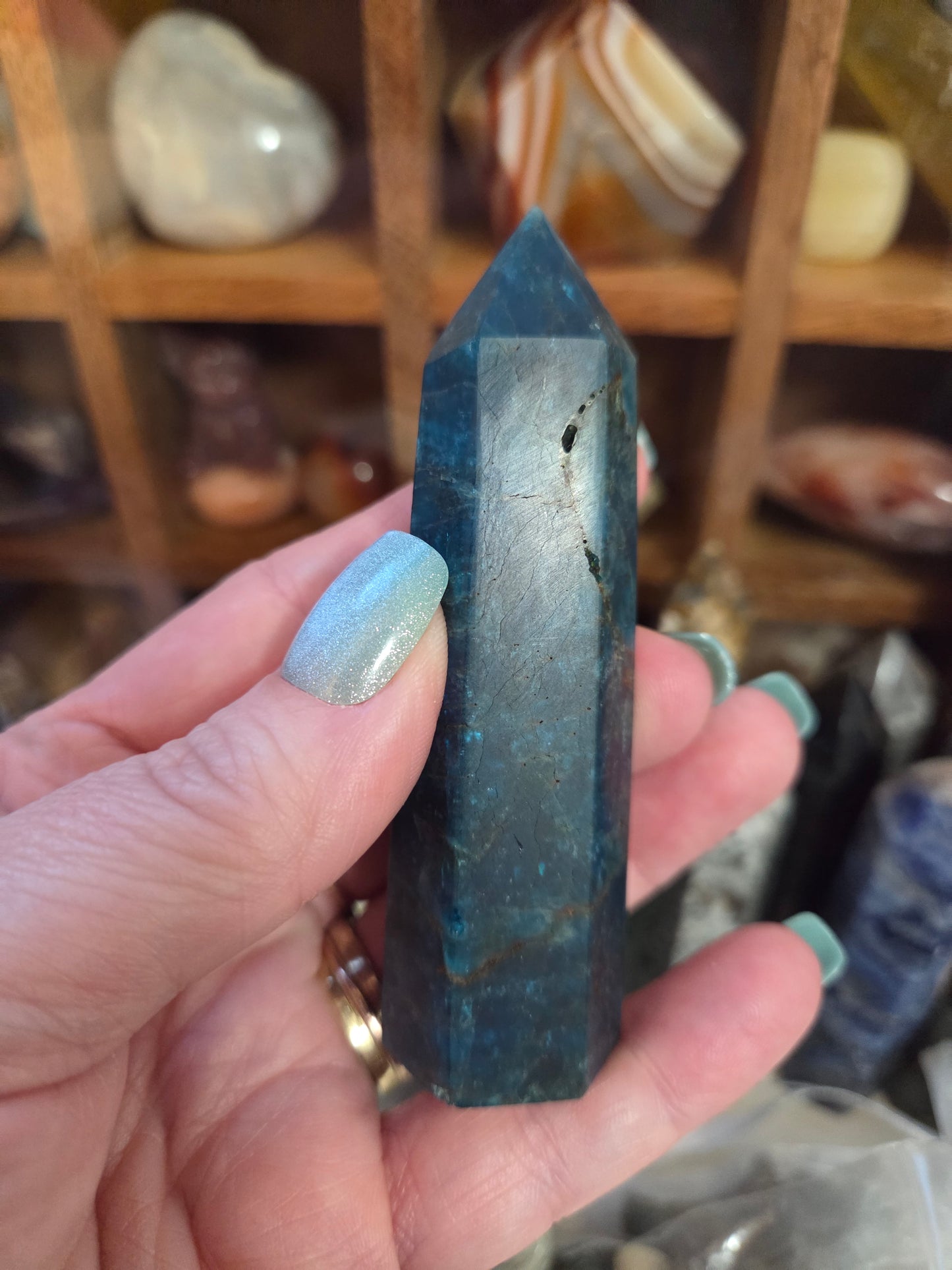 Blue Apatite Tower D, lil flashy one