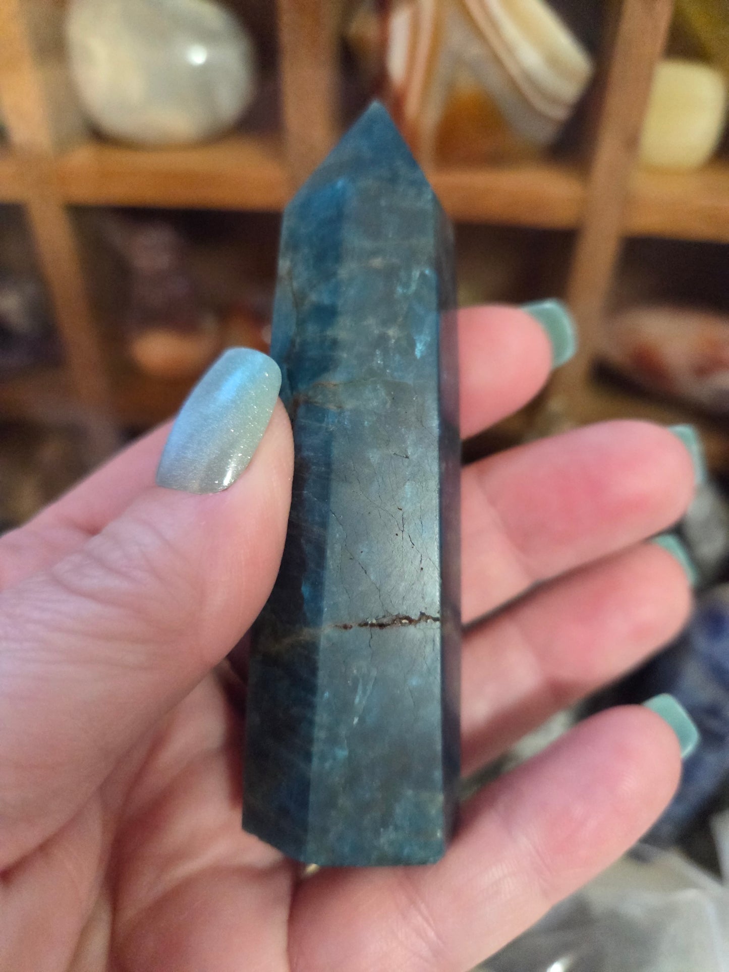 Blue Apatite Tower D, lil flashy one