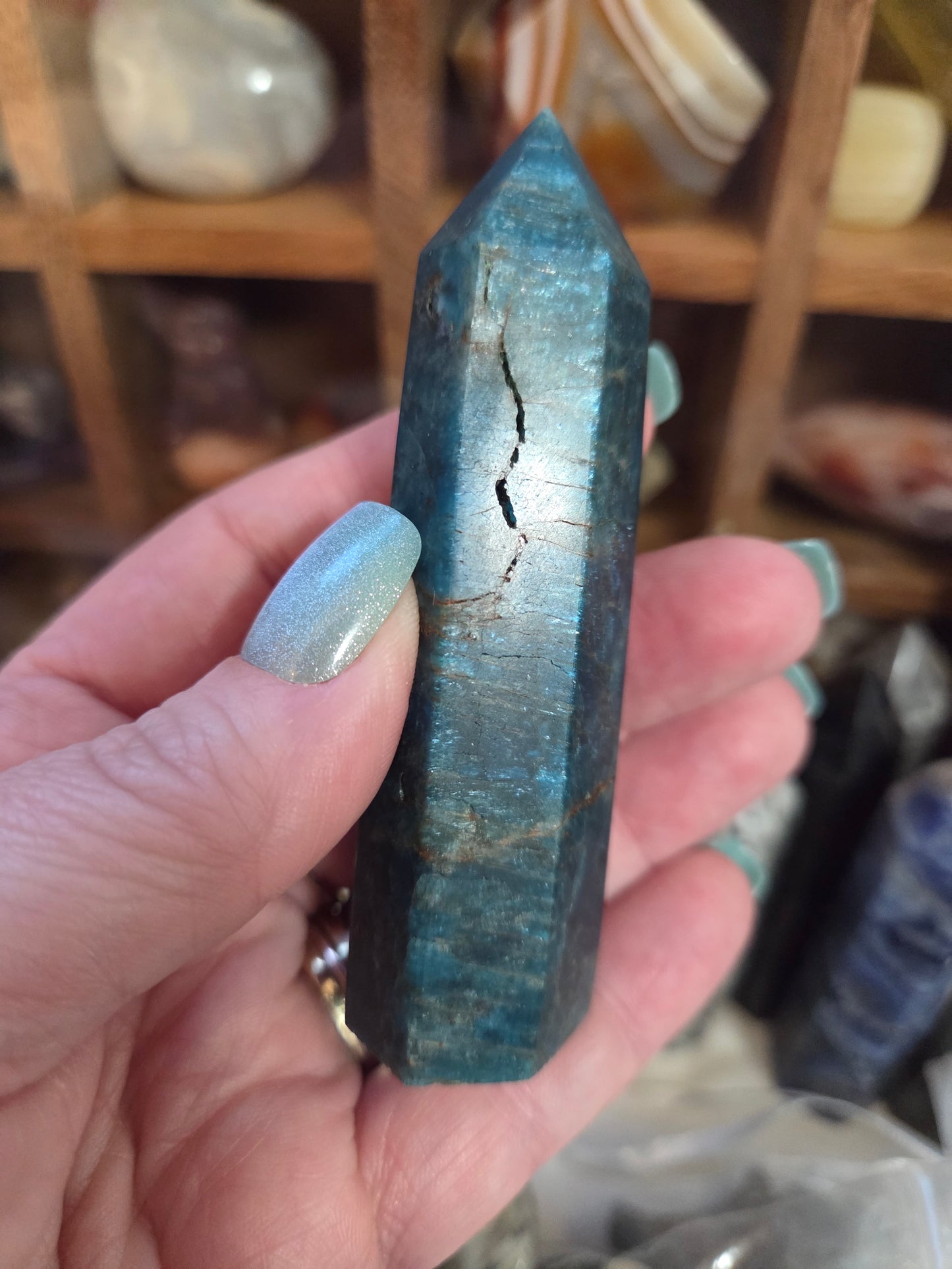 Blue Apatite Tower D, lil flashy one