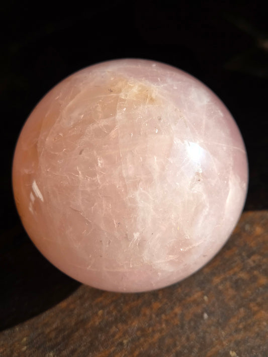 Rose Quartz Sphere D 6 point star