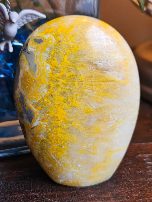 Bumble Bee Jasper Freeform