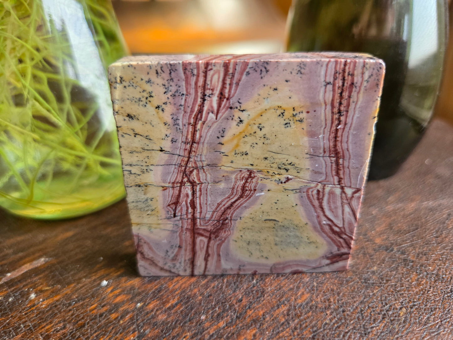 Jasper Picture Pink Square B